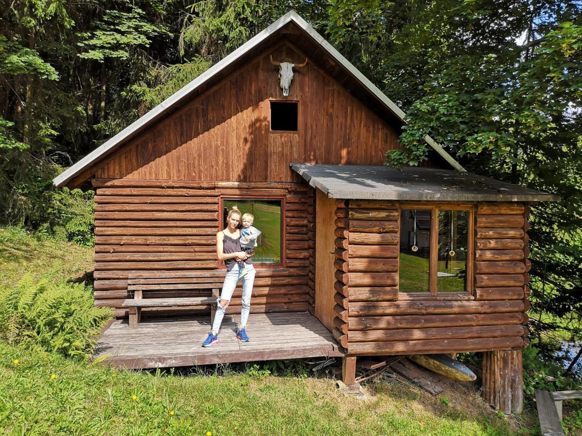 Srub Na Svahu Sjezdovky V Radvanicich Radvanice  Extérieur photo